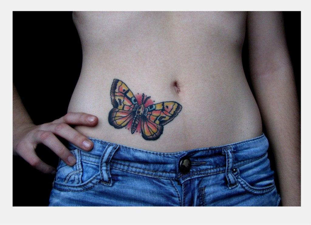 Тату на спине бабочки (79 фото)